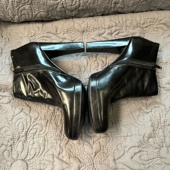 Nine West Patent Black Ankle Boots - Picture 2 of 4